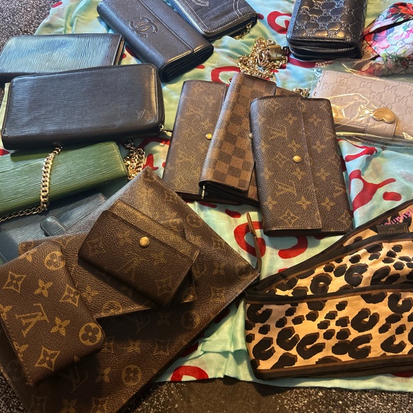 Chanel 🔥Louis Vuitton 🔥Gucci 🔥Wallets❤️WOC❤️ - Picture 4 of 15